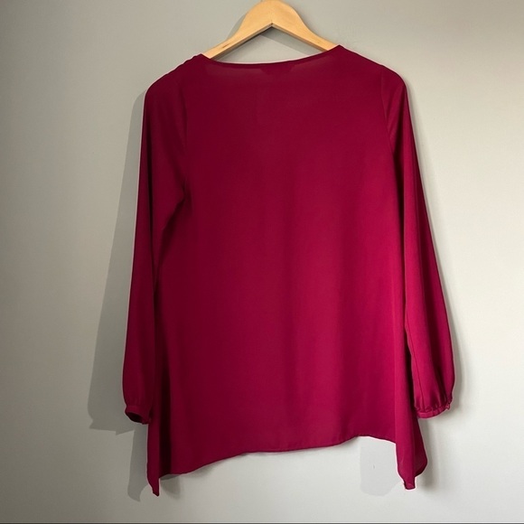 𝅺Juicy Coutour Bing Blouse V neck size small - Picture 7 of 8